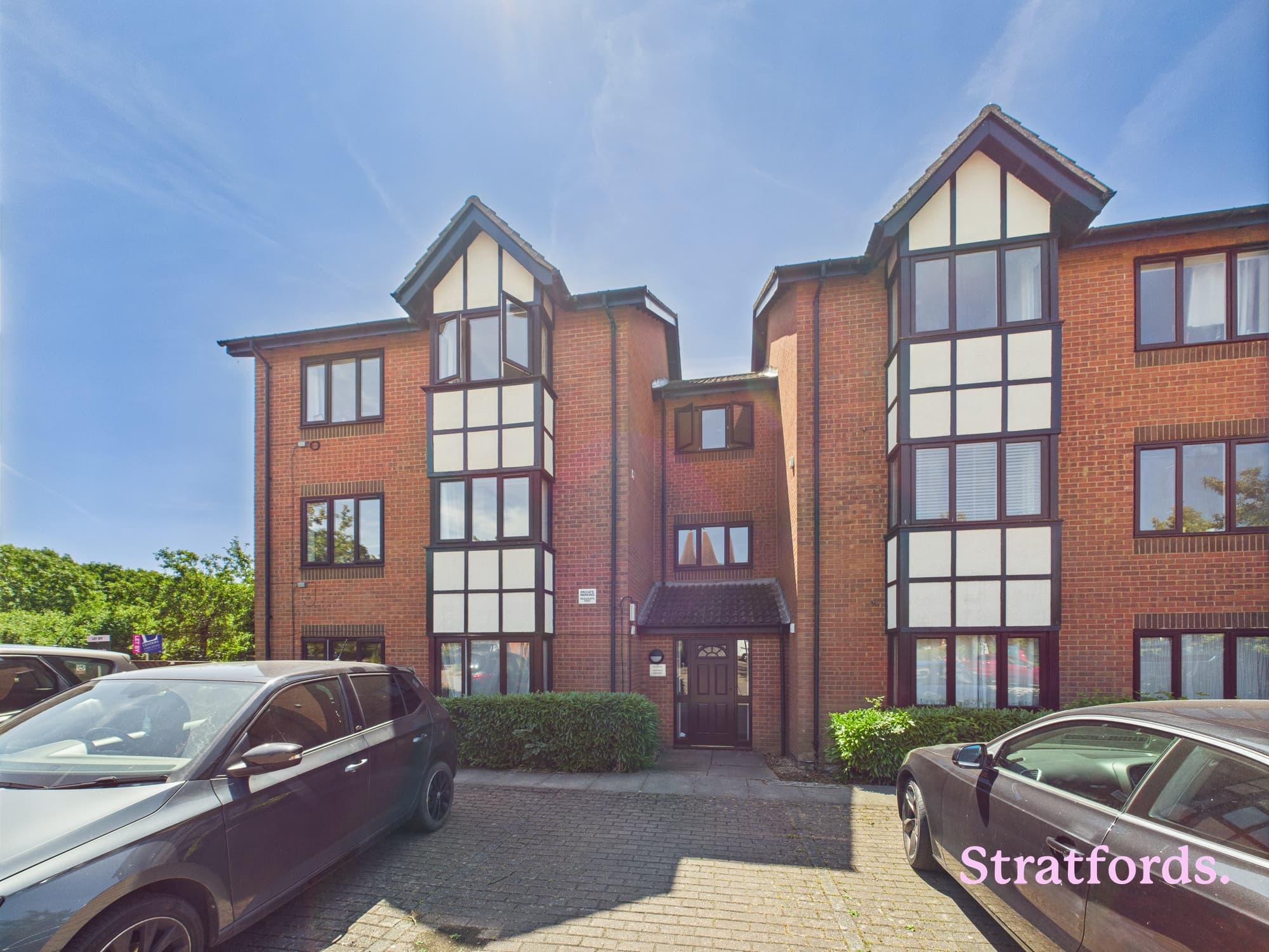 Tenterden Crescent, Kents Hill, MK7